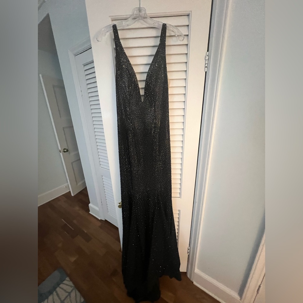 Sherri Hill Prom Dress Size 8 - Picture 3 of 11